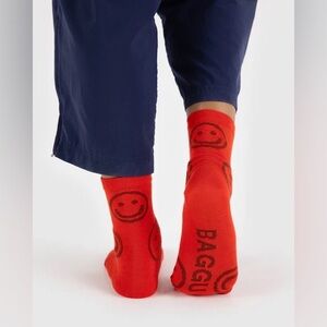 Baggu smiley socks 80% rayon from bamboo sold out size 6-11 NWT